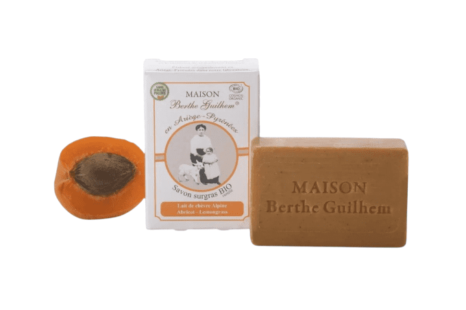 Savon certifié BIO sans huile de palme au lait de chèvre - ABRICOT LEMONGRASS