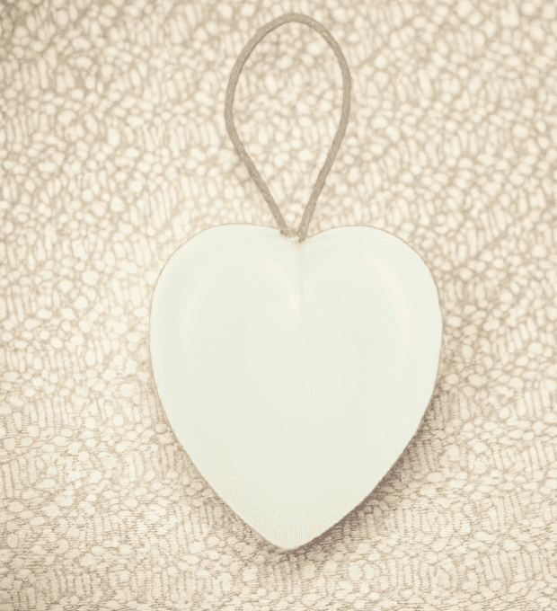 Coeur  avec corde 90 g			 			