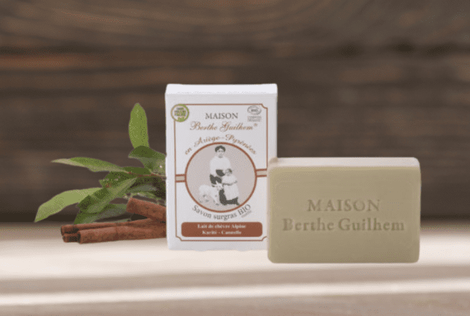 Savon certifié BIO sans huile de palme au lait de chèvre - KARITE & CANELLE