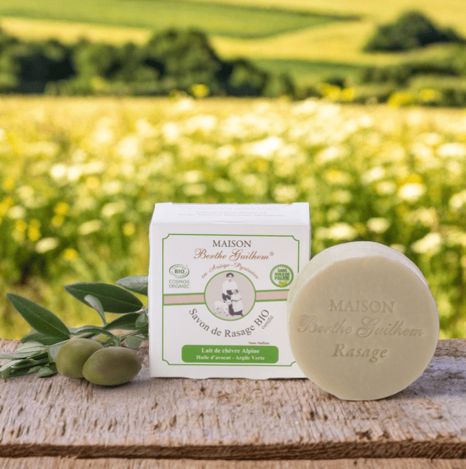 Savon de rasage certifié BIO sans huile de palme au lait de chèvre