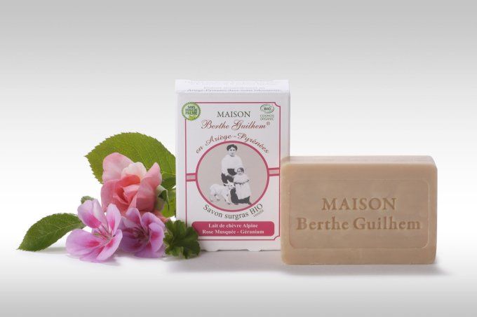 Savon certifié BIO sans huile de palme au lait de chèvre - ROSE MUSQUEE & GERANIUM